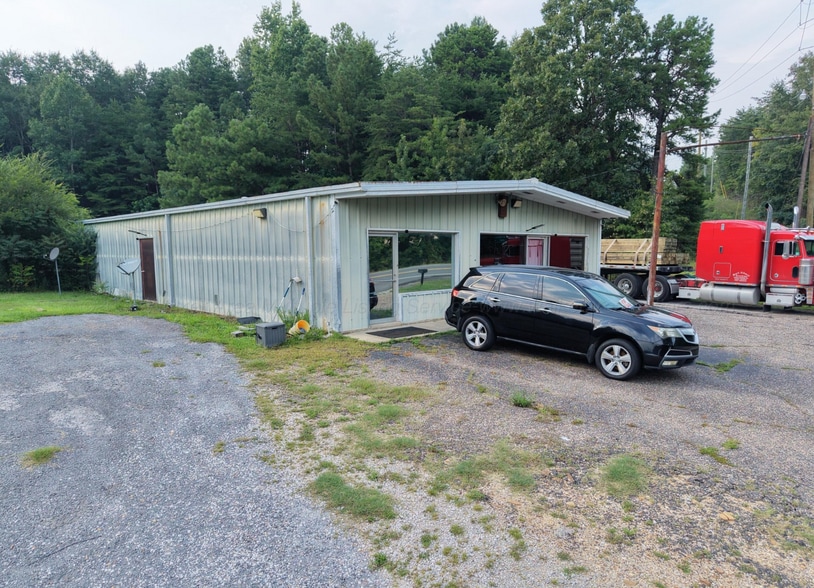 More Photos Of 110 Highway 129, Haleyville Specialty For Sale