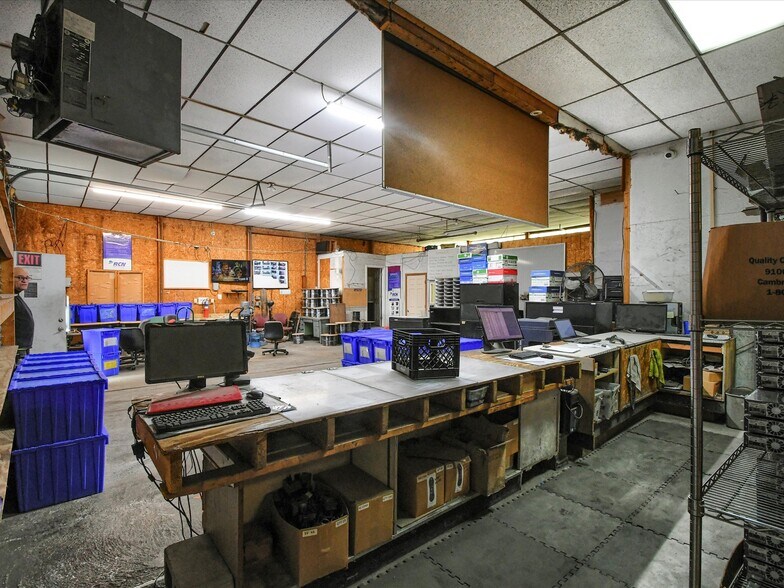 More Photos Of 610 Front St, Catasauqua Warehouse For Sale