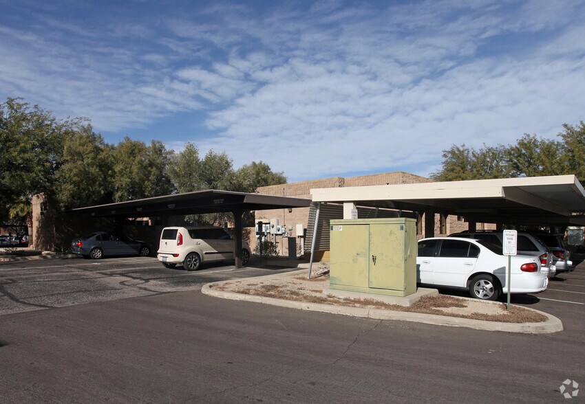 More Photos Of 1712 W Anklam Rd, Tucson Medical For Lease