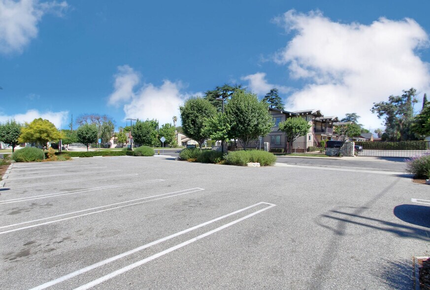 More Photos Of 437 N Riverside Ave, Rialto Loft Creative Space For Lease