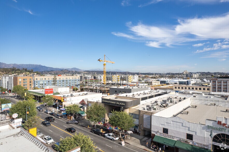 More Photos Of 818 N Broadway, Los Angeles General Retail For Lease