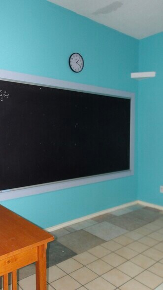 More Photos Of 505 Texas 100, Port Isabel Freestanding For Lease