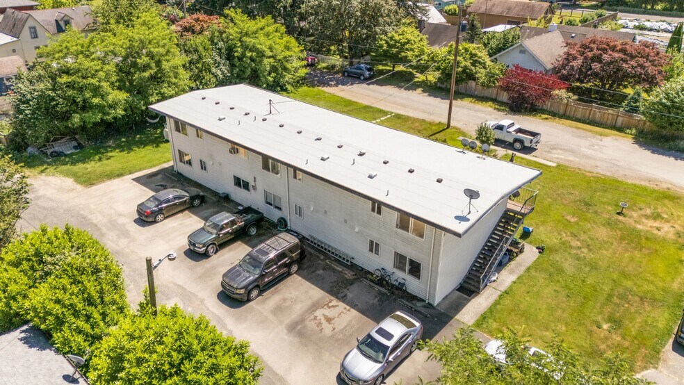 More Photos Of 31624 W Rutherford St, Carnation Apartments For Sale