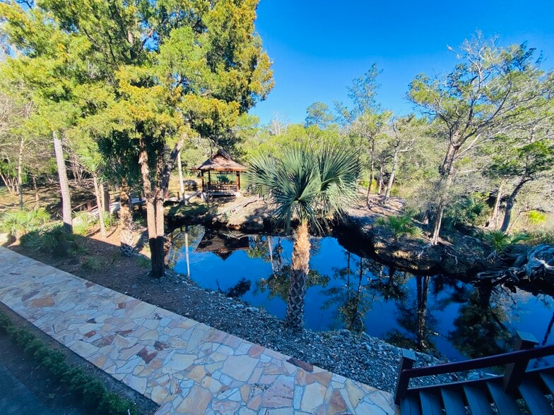 More Photos Of 1606 3rd Ave SE, Steinhatchee Lodge Meeting Hall For Sale