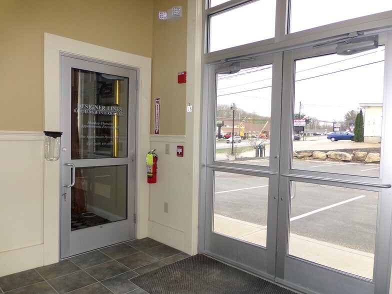More Photos Of 171 Daniel Webster Hwy, Belmont Storefront Retail Office For Lease