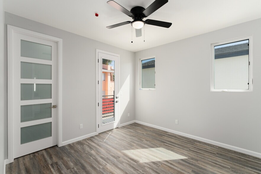 More Photos Of 6728 Thomson Ct, San Diego Apartments For Sale