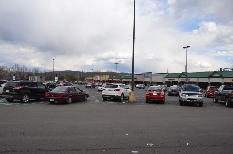 Primary Photo Of 136-328 Ennis Ln, Towanda Freestanding For Lease