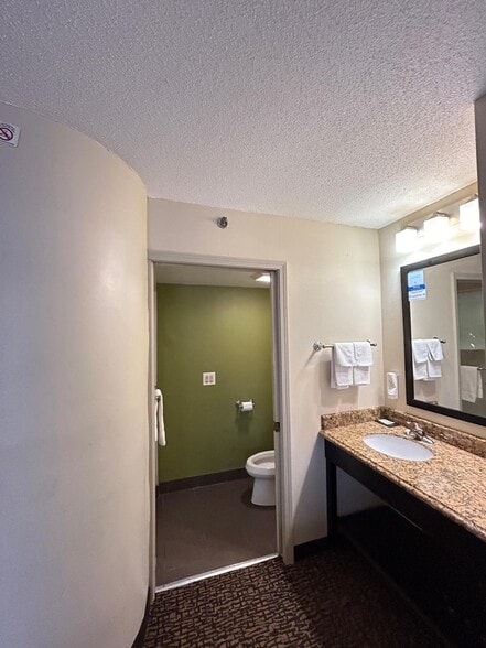 More Photos Of 7055 Concourse Pky, Douglasville Hotel For Sale