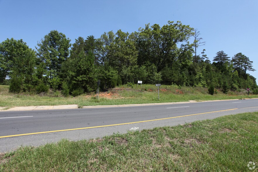 More Photos Of 1550 Highway 24 W, Midland Land For Sale