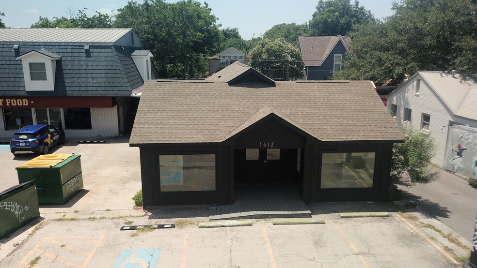 Primary Photo Of 4612 Burnet Rd, Austin Freestanding For Sale