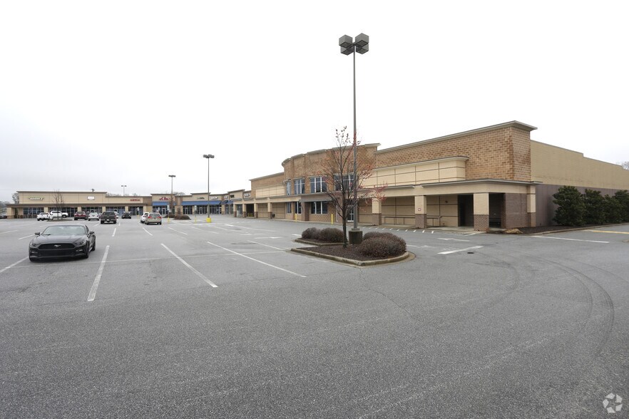 More Photos Of 3093 South Highway 14, Greer Unknown For Lease