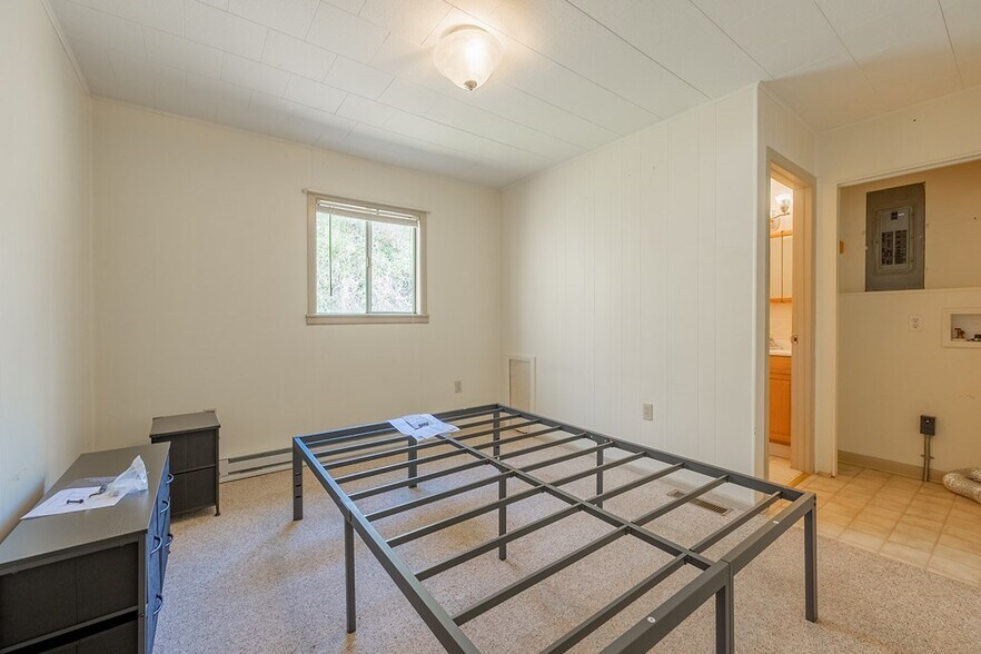More Photos Of 171 Market St, Marion Multifamily For Sale