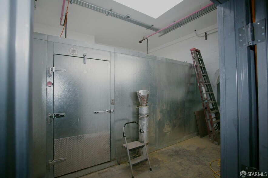 More Photos Of 611 85th Ave, Oakland Land For Sale