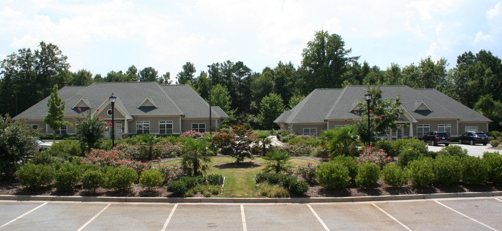 More Photos Of 4910 Old Jonesboro Rd, Union City Office For Lease