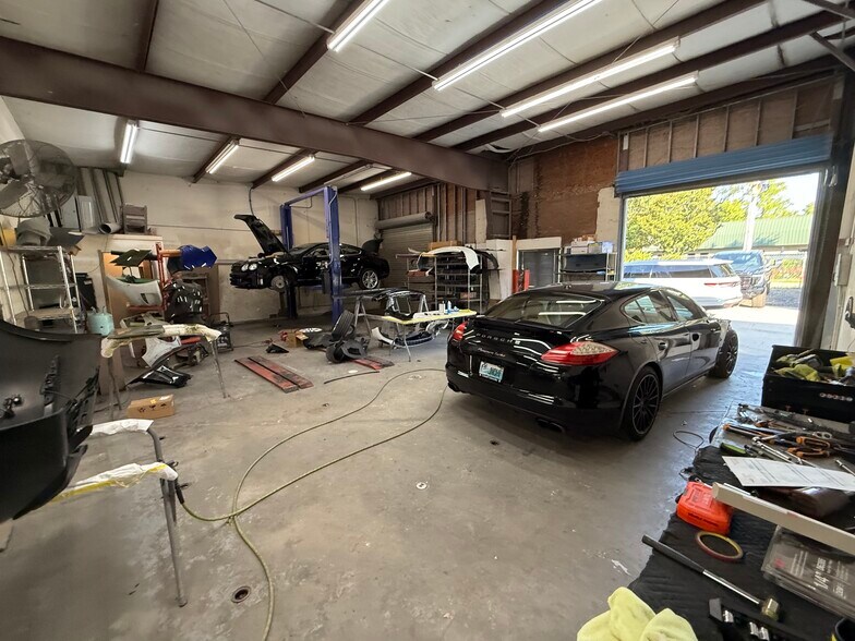 More Photos Of 5508 Benchmark Ln, Sanford Warehouse For Sale