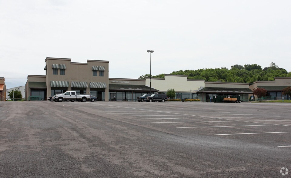More Photos Of 1402-1498 W Old Highway 40, Odessa Unknown For Lease