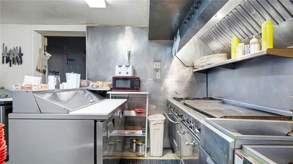 More Photos Of W14549 Plummer Rd, Weyerhaeuser General Retail For Sale