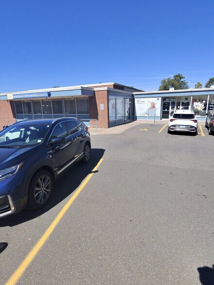 More Photos Of 923-931 Farmington Ave, Bristol Medical For Lease