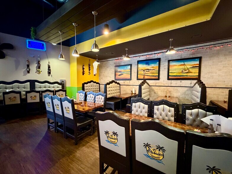 More Photos Of 306 E Chestnut St, Strafford Freestanding For Sale