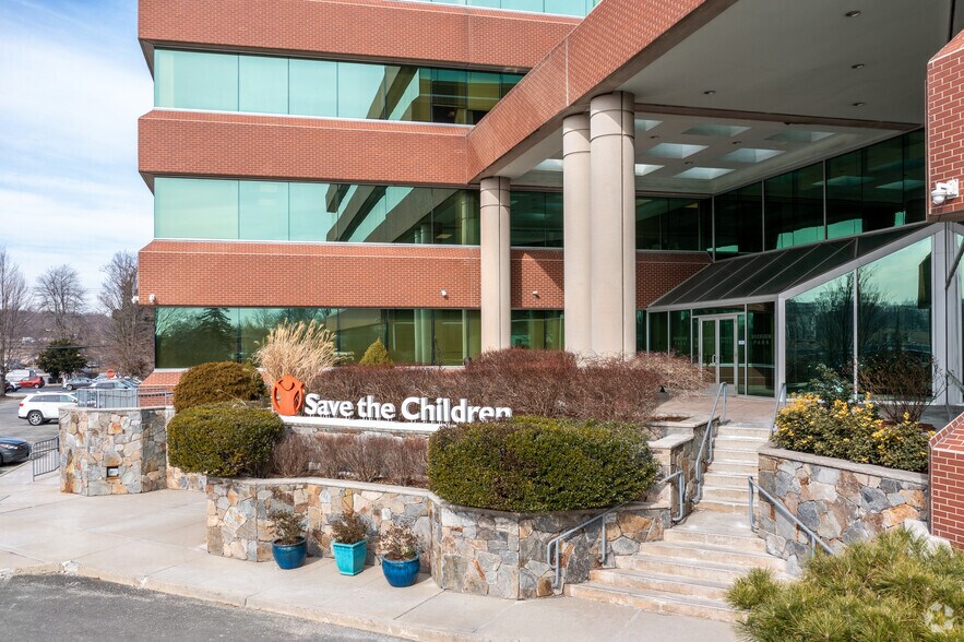 More Photos Of 501 Kings Hwy E, Fairfield Medical For Lease