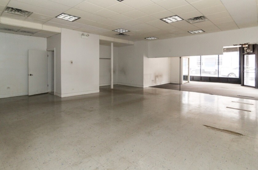 More Photos Of 1338-1346 W Irving Park Rd, Chicago Apartments For Lease