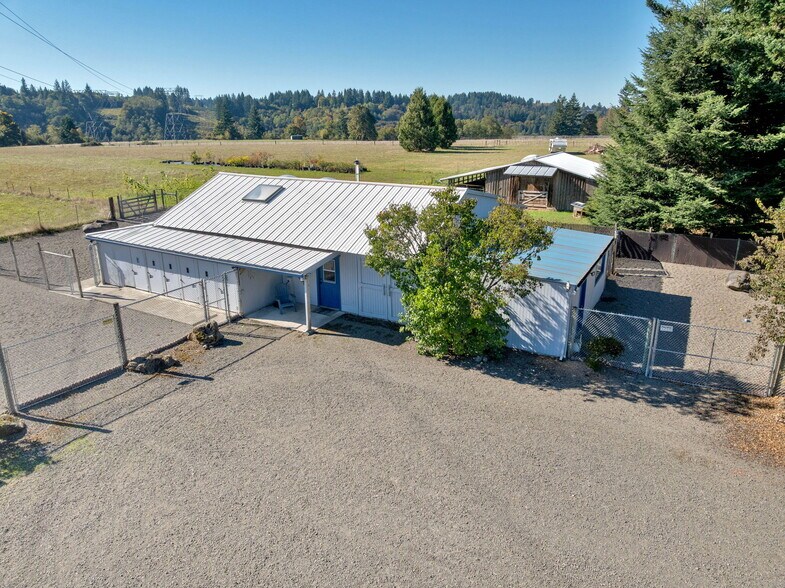 More Photos Of 44434 SE Coalman Rd, Sandy Light Manufacturing For Sale