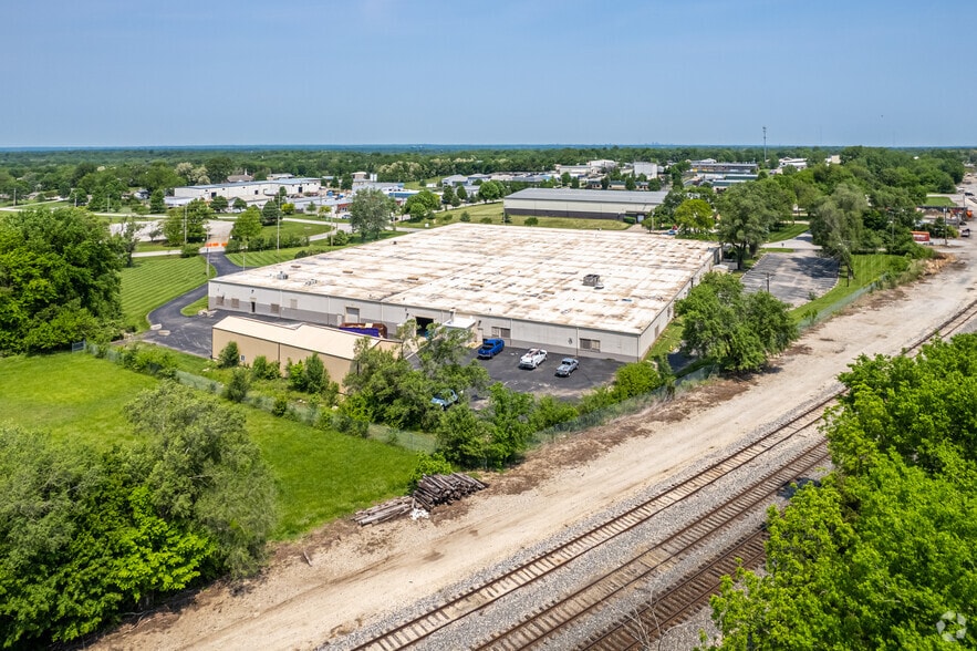 More Photos Of 301 High Grove Rd, Grandview Warehouse For Sale