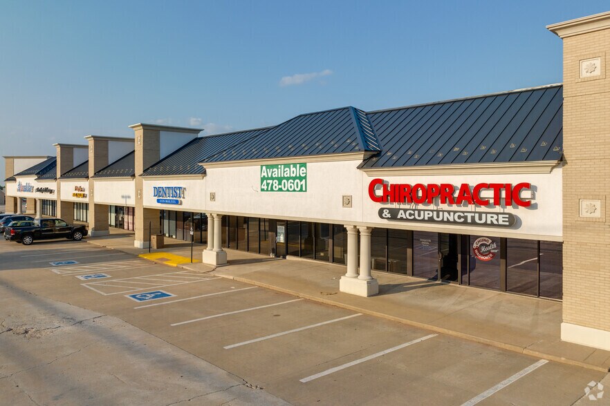 More Photos Of 8255 N Rockwell Ave, Oklahoma City Unknown For Lease