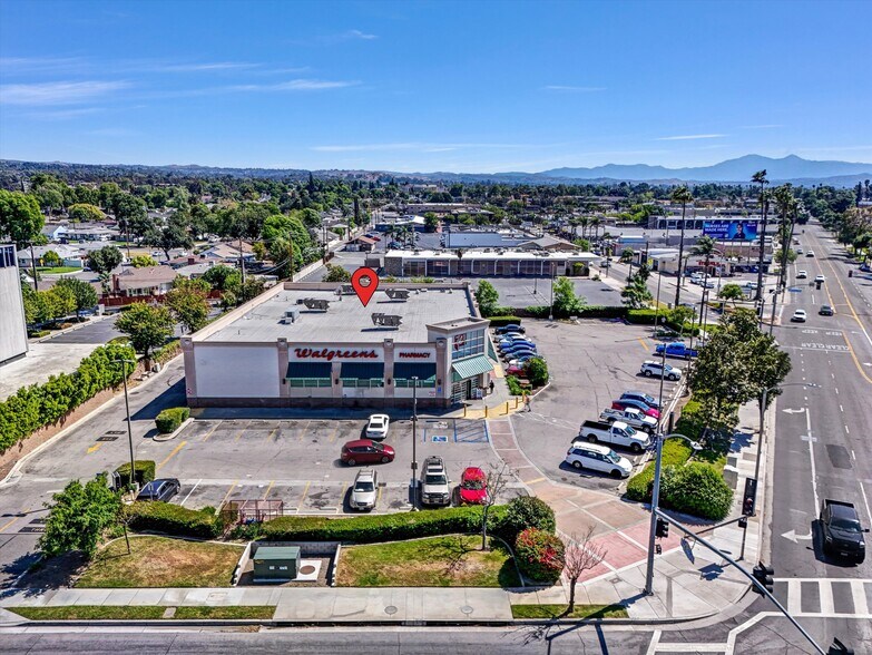 More Photos Of 6600 Magnolia Ave, Riverside Drugstore For Sale