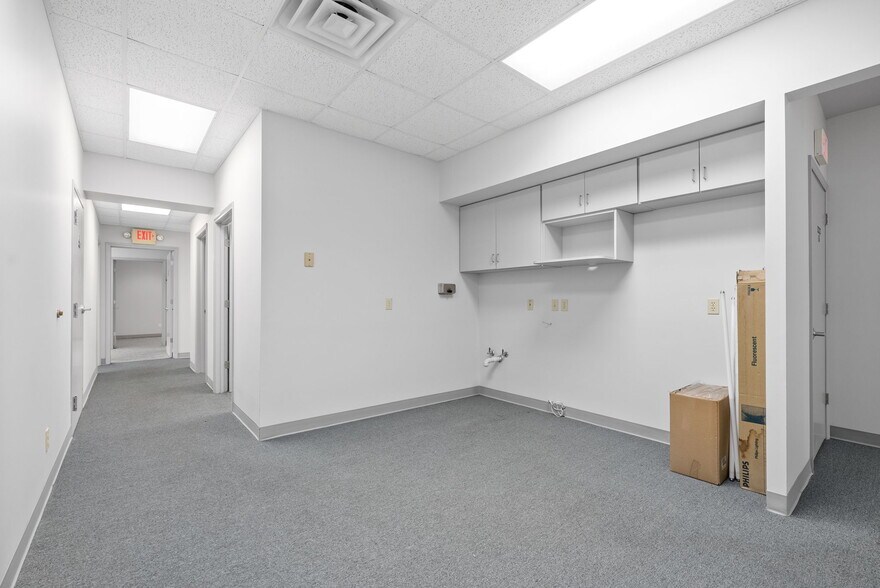 More Photos Of 311 W 9th St, Hopkinsville Medical For Lease