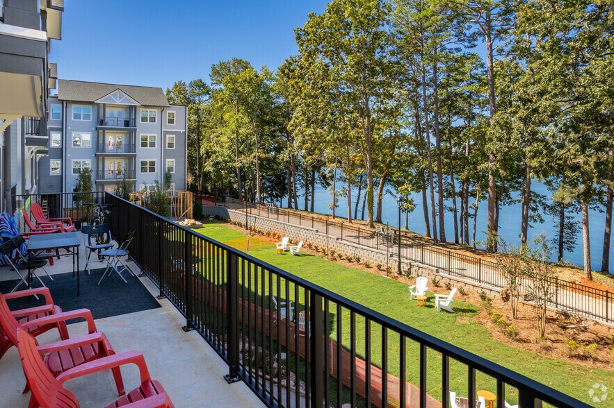 More Photos Of 894 Tiger Blvd, Clemson Apartments For Lease
