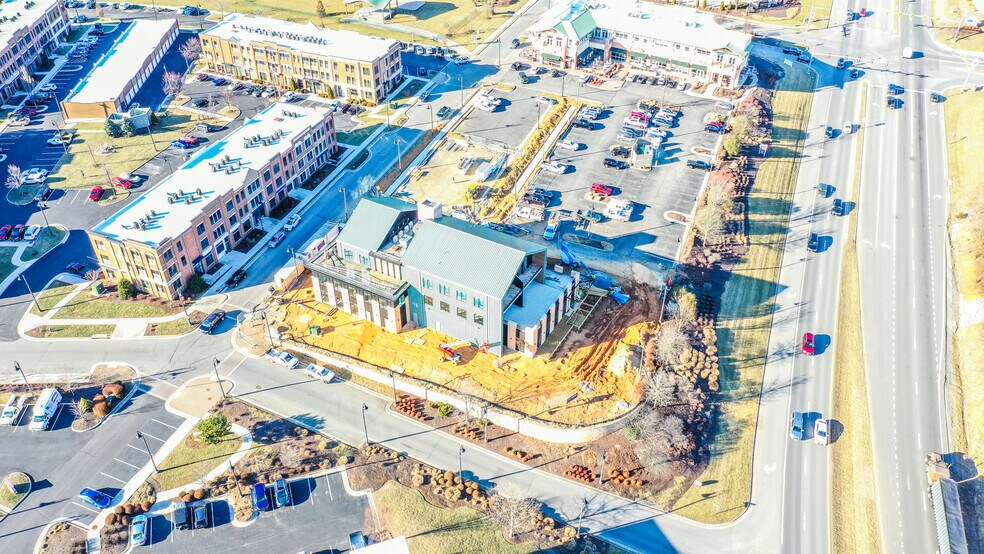 More Photos Of 32 Town Center Street, Daleville Office For Sale