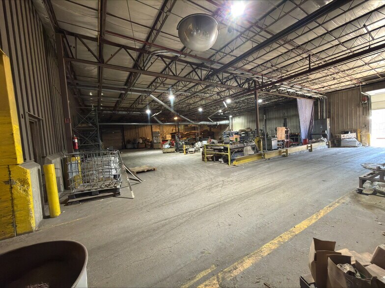 More Photos Of 232 W Pearl St, Jonesboro Industrial For Sale