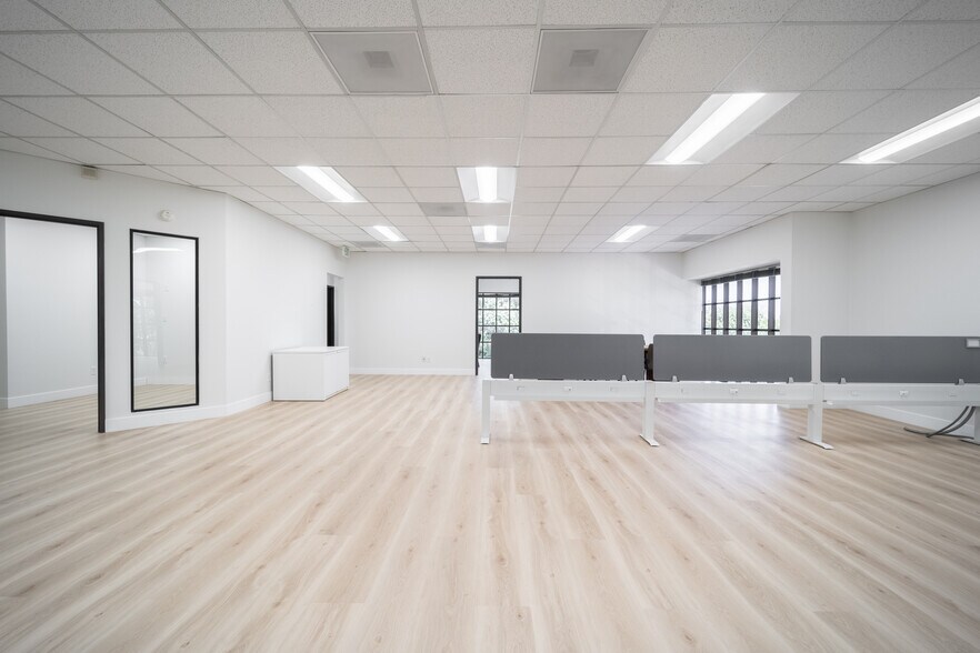 More Photos Of 3505 Cadillac Ave, Costa Mesa Office For Lease