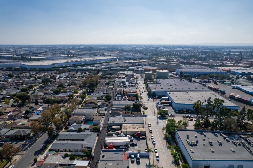 More Photos Of 1412 S Gerhart Ave, Commerce Warehouse For Sale