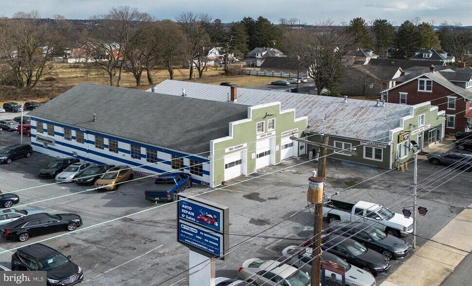 More Photos Of 1537 Bridge St, New Cumberland Auto Dealership For Lease