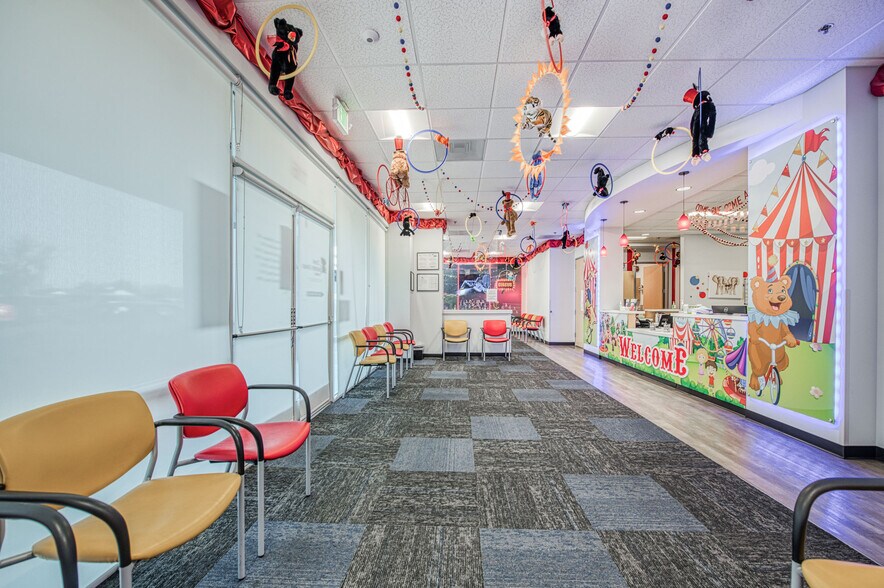 More Photos Of 4910 E Ashlan Ave, Fresno Office For Sale
