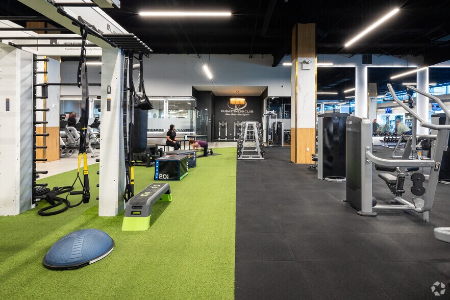 More Photos Of 515 Broadhollow Rd, Melville Office For Lease