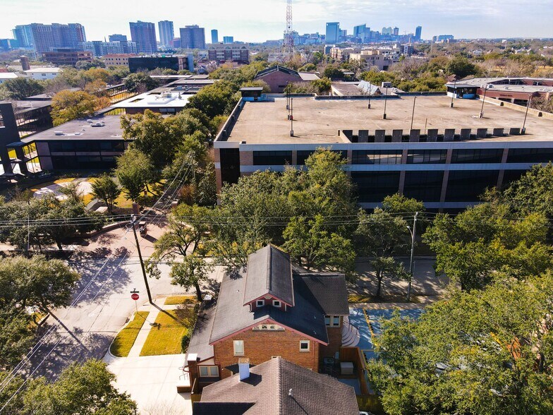 More Photos Of 3718 Mount Vernon St, Houston Office For Lease
