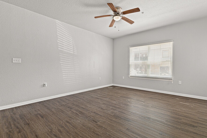 More Photos Of 1407 Sidney Baker St, Kerrville Apartments For Sale