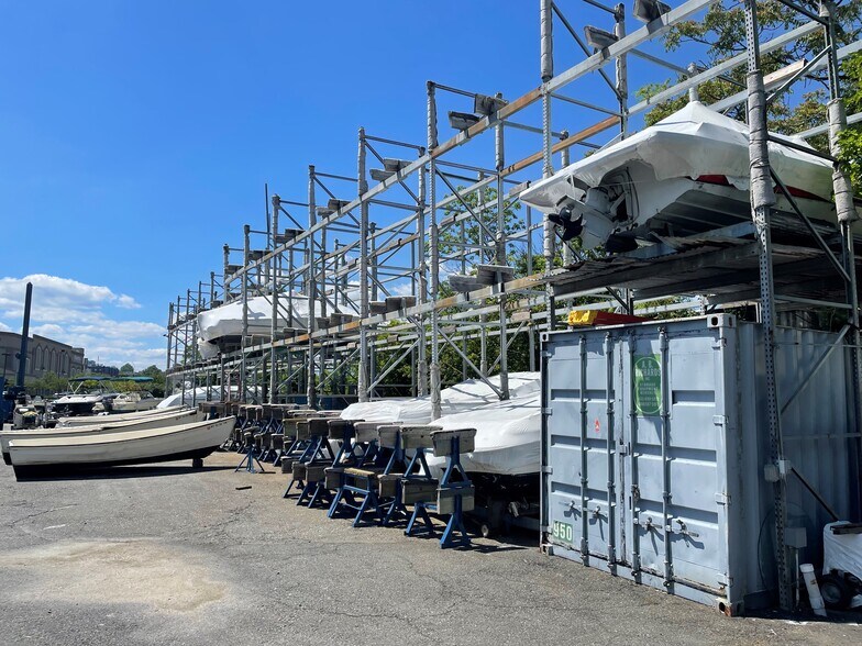 More Photos Of 112 S Water St, Greenwich Marina For Sale