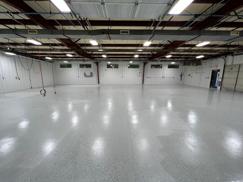 More Photos Of 604 South St, Holbrook Manufacturing For Sale