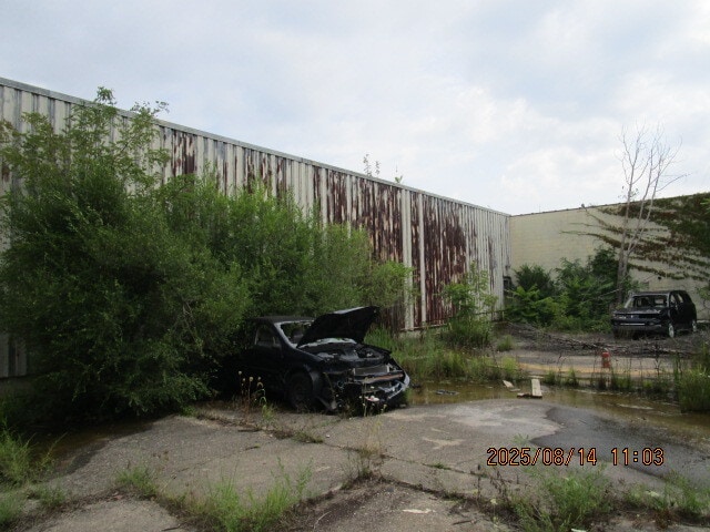 More Photos Of 169 W Bridge St, Lyons Manufacturing For Sale