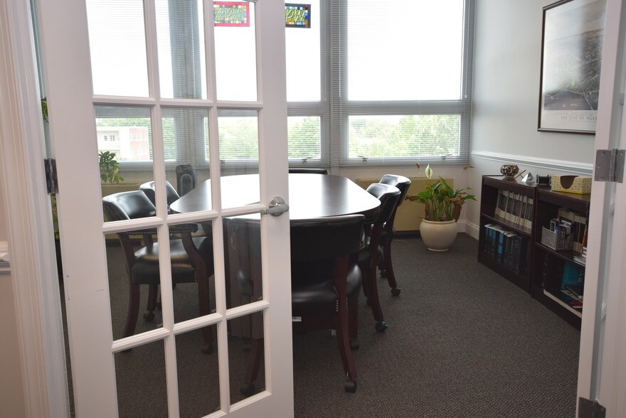 More Photos Of 200 Little Falls St, Falls Church Office For Lease