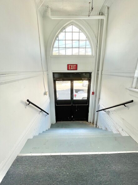 More Photos Of 214-228 Msgr Kemezis Pl, Elizabeth Schools For Sale