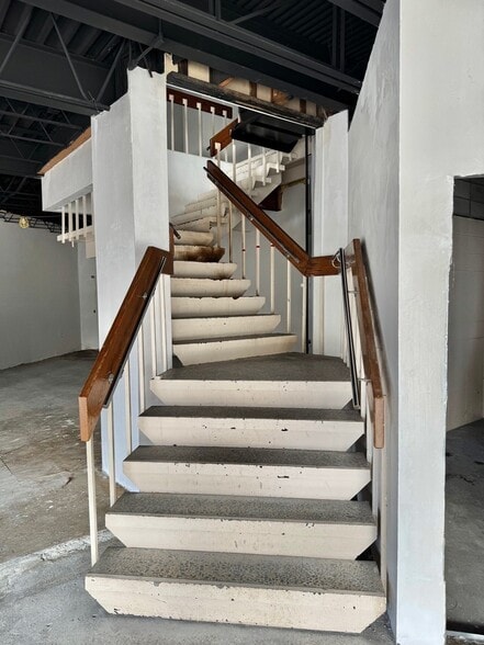 More Photos Of , Cambridge Unknown For Sale