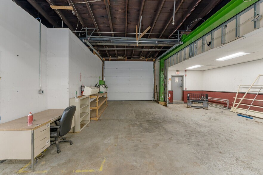 More Photos Of 840 Cumberland Hill Rd, Woonsocket Warehouse For Sale