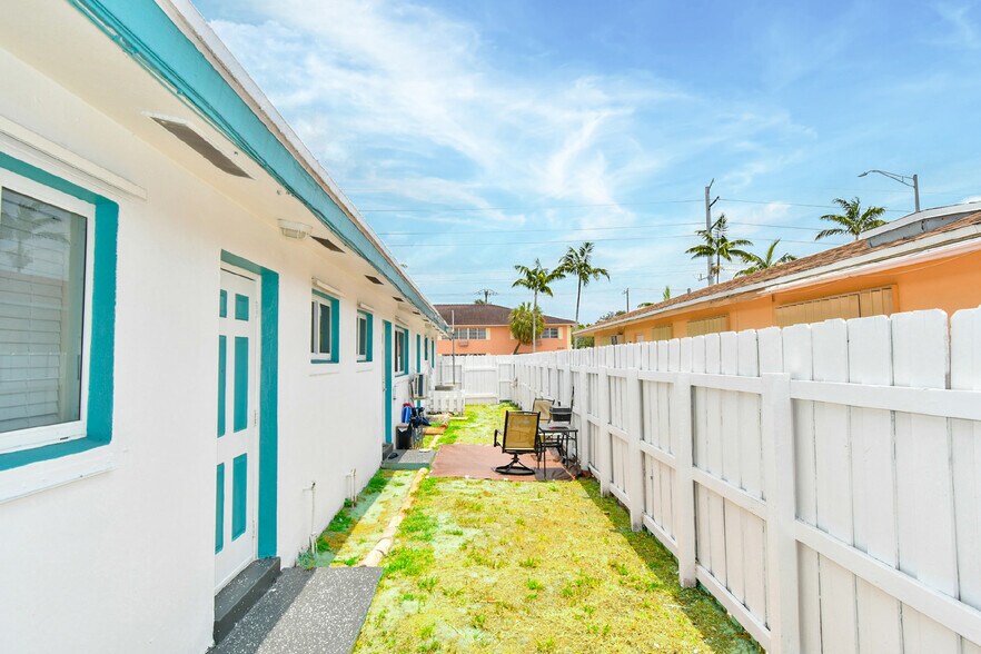 More Photos Of 5901-5911 NE 18th Ave, Fort Lauderdale Apartments For Sale