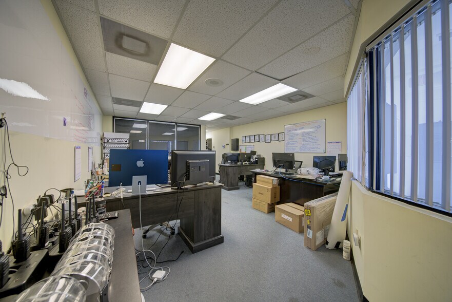 More Photos Of 2455 SW 27th Ave, Miami Medical For Lease