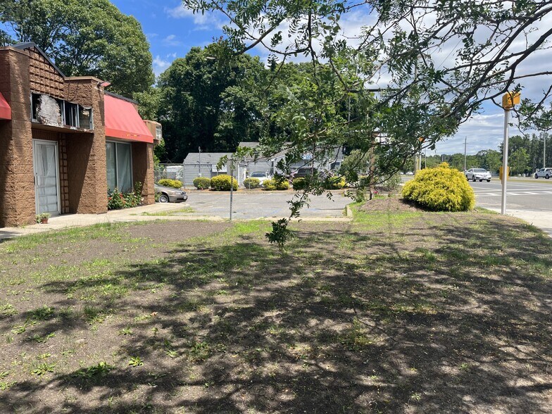 More Photos Of 440 William Floyd Pky, Shirley Restaurant For Sale